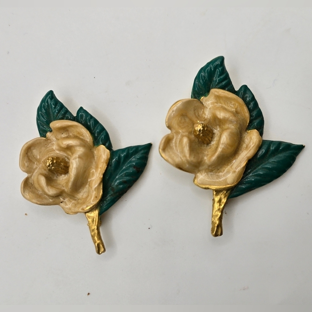 Vintage American Flower Brooch 60s Made In USA - Vtg Flower Brooch Per One